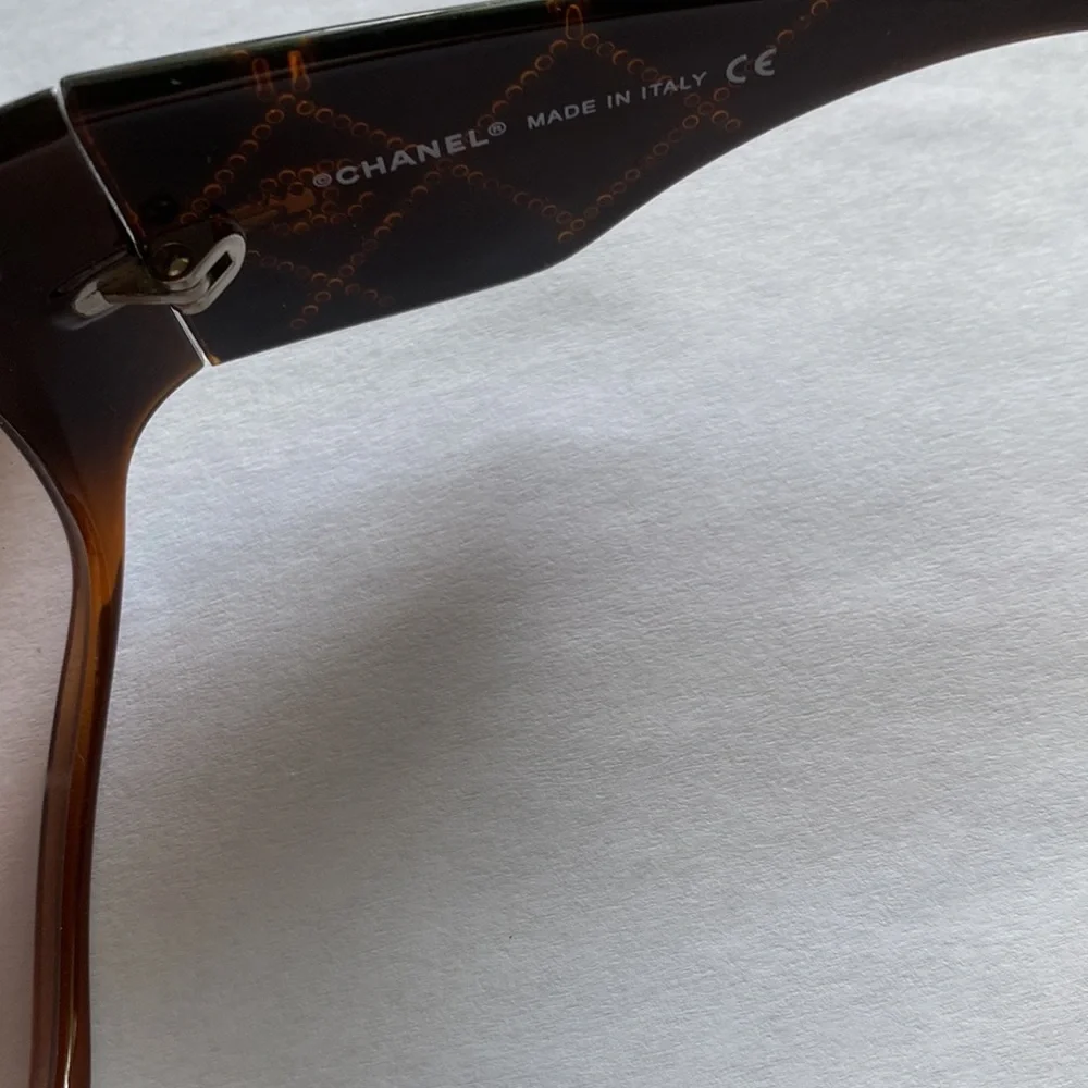 CHANEL quilted sunglasses